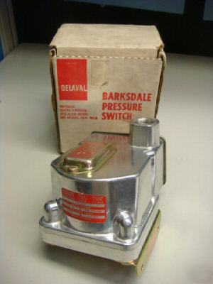 Barksdale D1T pressure-vaccum actuated switch *terminal