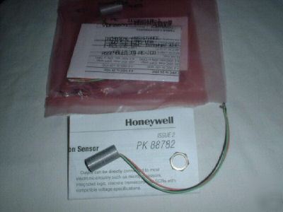 Honeywell hall effect position sensor 1035SR18-1