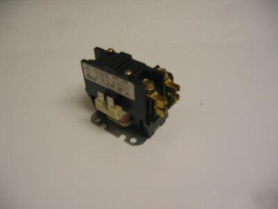 New magnetic definite purpose contactor/relay 1P 40AMP