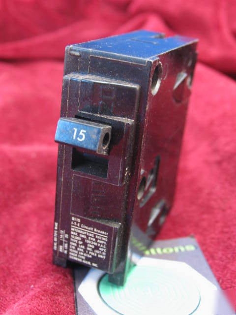 15 amp ite Q115 circuit breaker