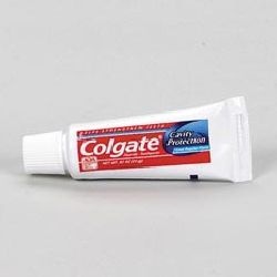 Colgate fluoride toothpaste-cpc 09782
