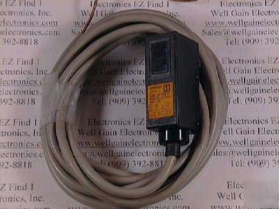Omron E3S-DS10E41 photoelectric switch 12-24VDC