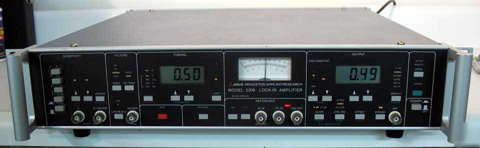 Eg&g 5209 lock-in amplifier princeton applied w/manual