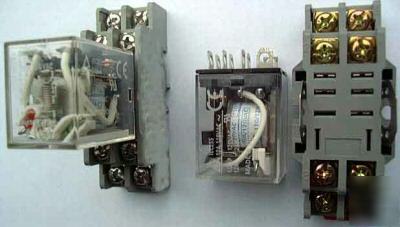 Two omron hvac relays with sockets
