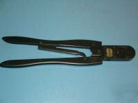 Amp 90180-1 type f hand crimp or crimping tool