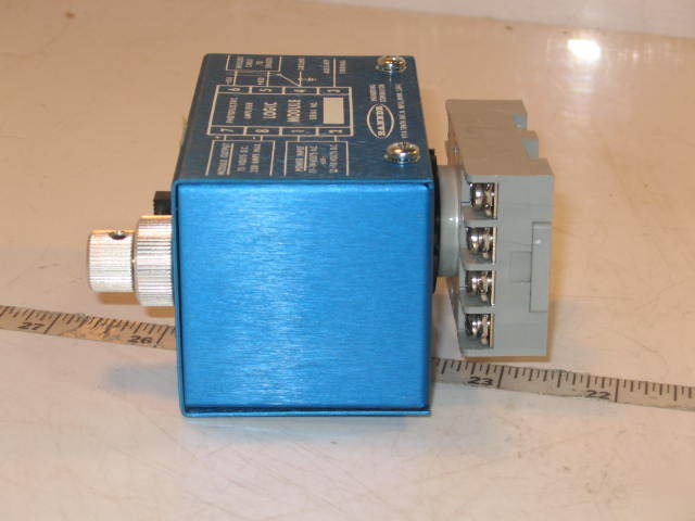 Banner photoelectric amplifier logic module B3-4