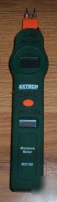 Extech MO100 moisture meter with 20 replacement probes