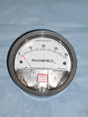 Dwyer magnehelic differential pressure gage #2040