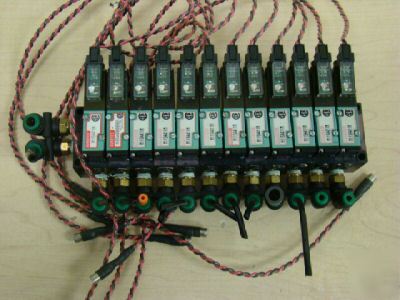Numatics solenoid block M11SA411M 24VDC 8 watts =