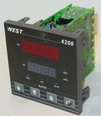 West inst 4200 Z211100R0 pid temperature controller