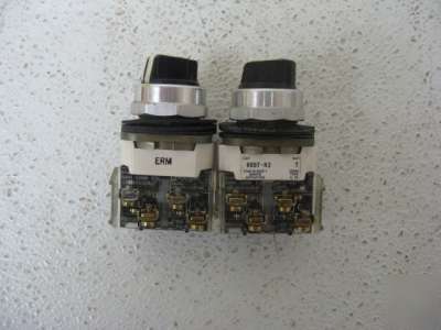 Allen-bradley 800T-H2 selector switch 2-pos. lot of 2