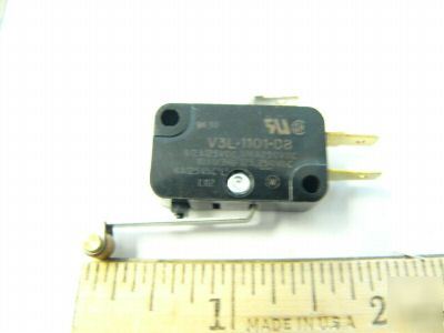New micro switch V3L-1101-D8 lot of 40 each 