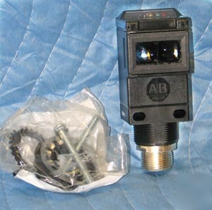 Allen-bradley 42GRU-9202-qd photoswitch laser sensor