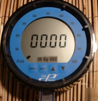 Digital process gauge with alarm 