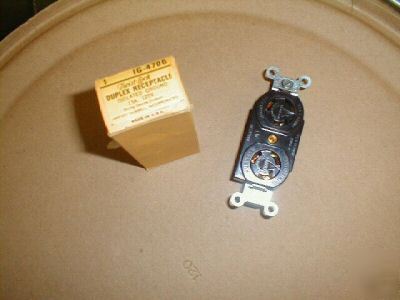 Hubbell isolated ground receptacle 15A 2P 3W- IG4700