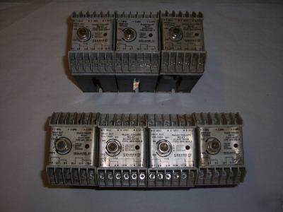 Lot -4 square d phase failure relay class 8430 type mpd