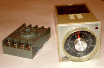 Omron E5C2 analog temperature controller 110/120VAC