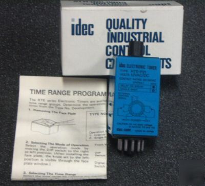 New idec electronic timers rte P22 in box