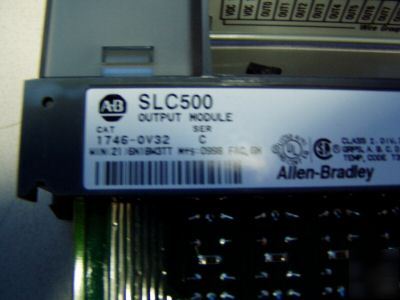 Allen bradley output module m/n: 1746-OV32 ser c tested