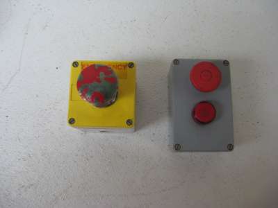 Emergency stop push buttons lot of 2