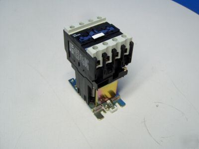 Telemecanique contactor m/n: LP1 D40004 - used
