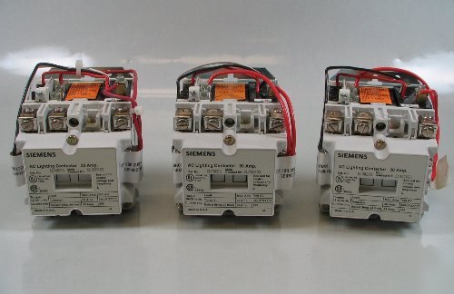 3 siemens h&l 30A 30 amp lighting contactors CLM0C03