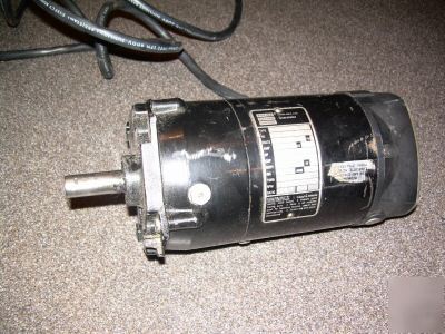 Bodine gear motor 1/12 hp .71 amp 130 dc 139 rpm 18:1
