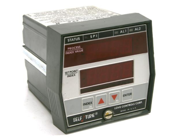 Love controls self tune temperature controller 324-SP1