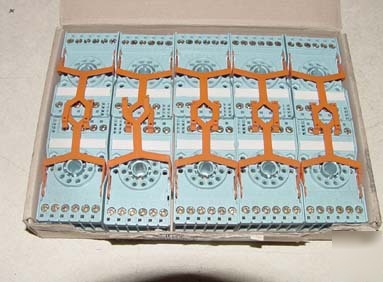 New 10PCS releco relay base in box S3-b
