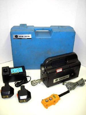 Huskie rec-P500 10K psi battery power hydraulic pump