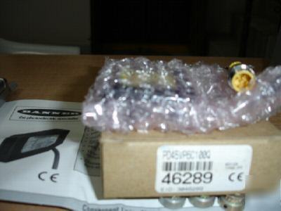 New in box banner engineering sensor PD45VP6C100Q