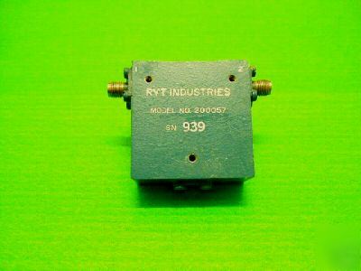 Ryt, coax isolator 1.7-2.1 ghz sma model 201946