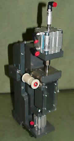 Compact automation QM97-4208 5/8 media hole puncture un