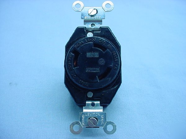 Leviton L8-30 locking receptacle 30A 480V 70830-fr