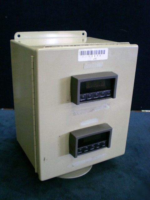 Omega digital meter DP25-e-ar in hoffman enc a-12108CH