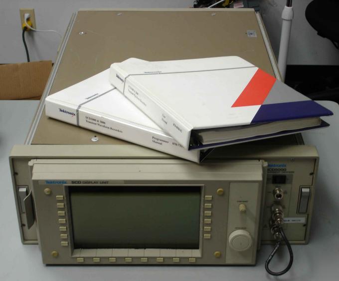 Tektronix SCD5000 transient digitizer opt: 01 1P