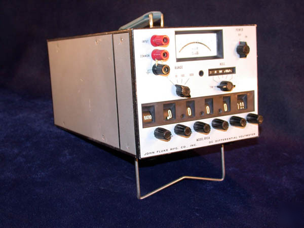 Fluke 895A dc differential voltmeter
