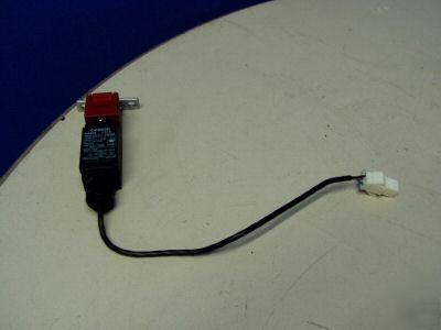 Omron limit switch m/n: D4DS-25FS w/ door key - used