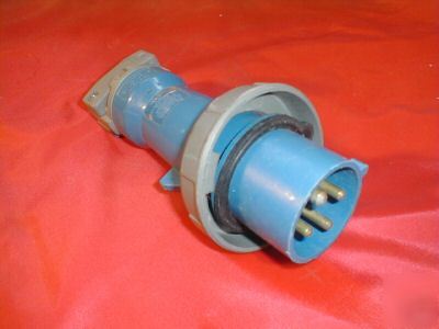 Hubbell HBL430P9W 30A pin & sleeve plug -used