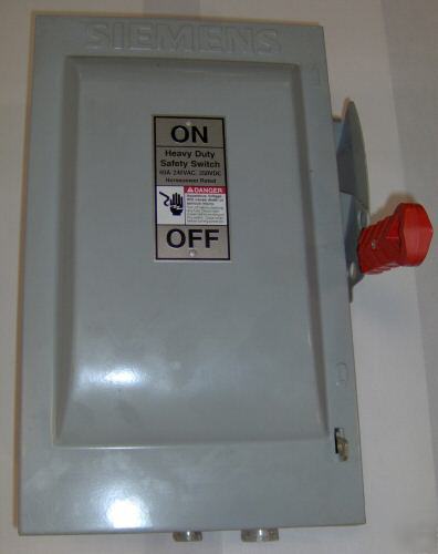 Siemens 3 pole service switch 60 amps fused disconnect
