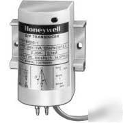 2 honeywell RP7517B1024 electronic pneumatic transducer