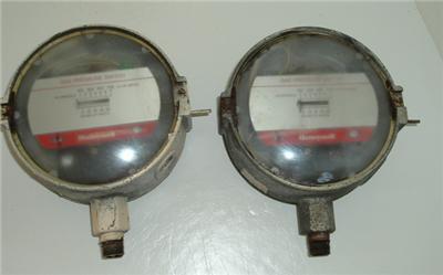 Pair used honeywell gas pressure switch-c 437D, c 437E