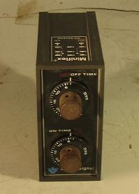 Eagle signal DA1313B3 time delay relay