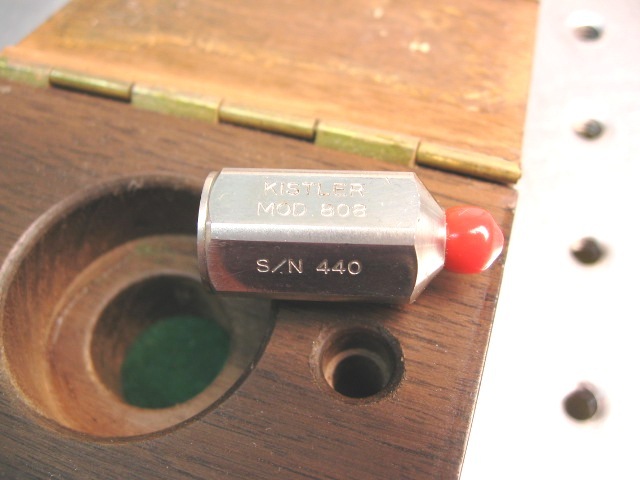 G30328 kistler 808 accelerometer w/wood case