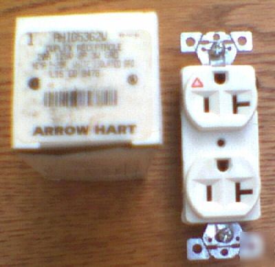 Arrow hart ah IG5362W 20 amp 125 v 5-20R receptacle
