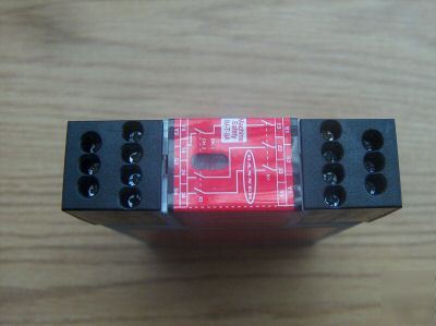 Interface module im-t-9A 3 n.o. 24 vdc banner safety
