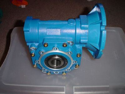 Motovario SW075T 762166 15:1 hollow bore gear reducer