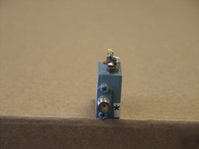 Narda/L3 S213D-04 coaxial broadband mini pin diode 